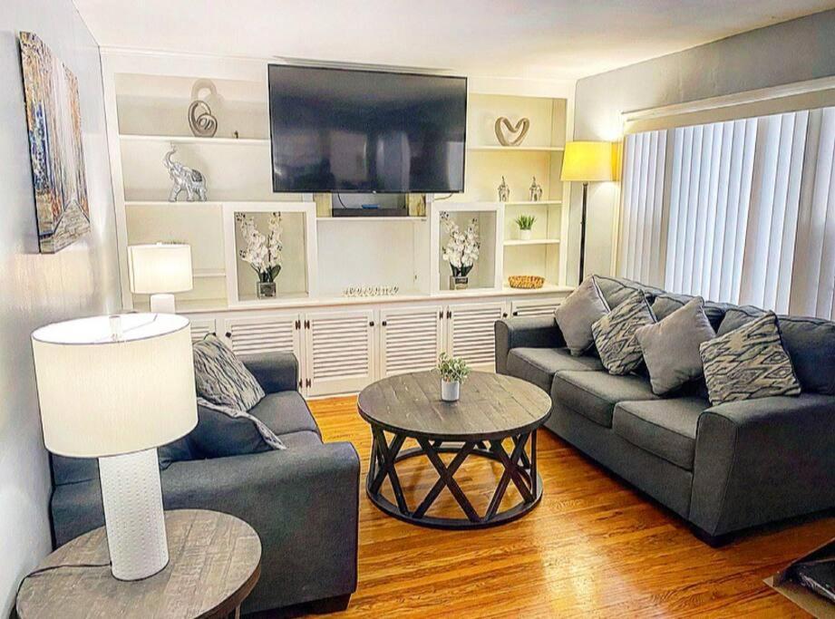 Adorable&Cozy Suburban Home Mins From Dwtn/Airport Рочестер Экстерьер фото